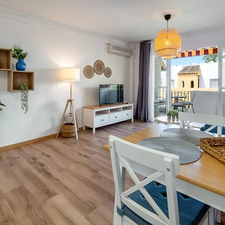 Apartman Renovated On Beachside With Pool *