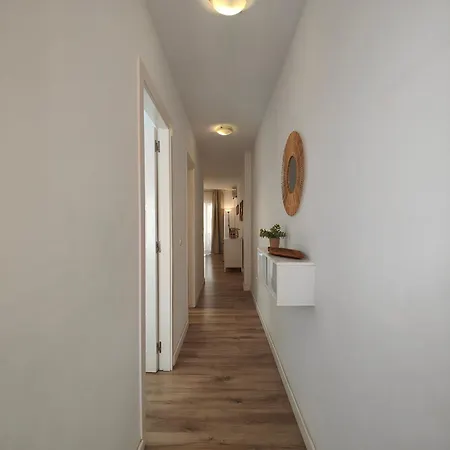 Renovated On Beachside With Pool Nerja