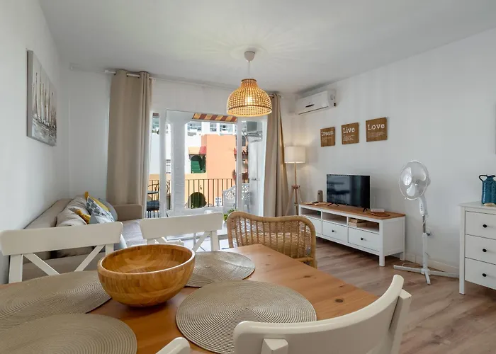 Appartement Renovated On Beachside With Pool